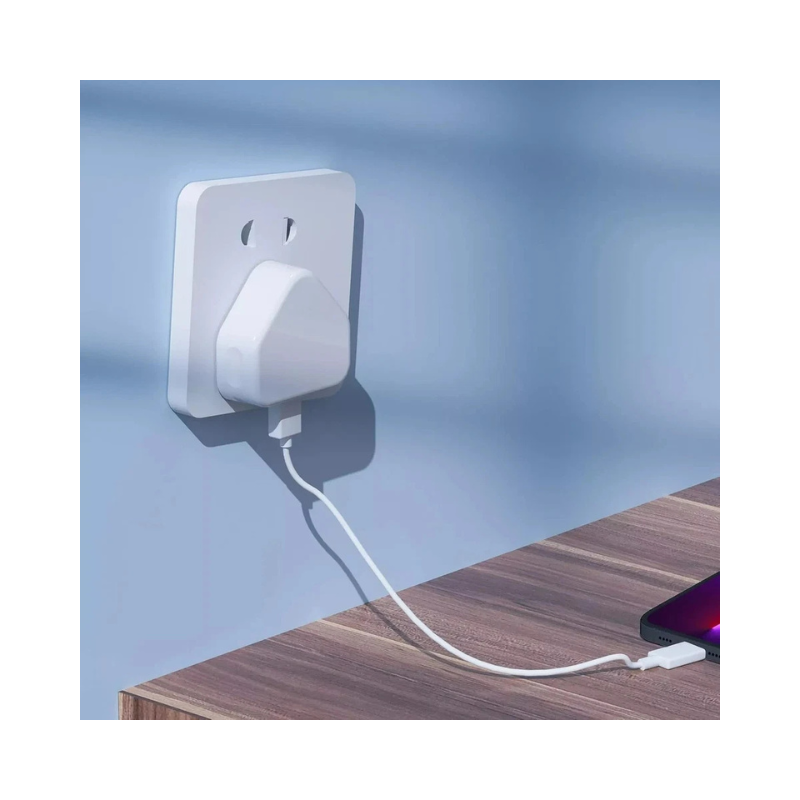 UK 3-Pin Mains Wall Charger - Single Port USB Adapter for iPhone, Smartphones & Tablets